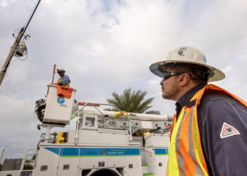 Florida regulators approve FPL rate settlement that will raise bills